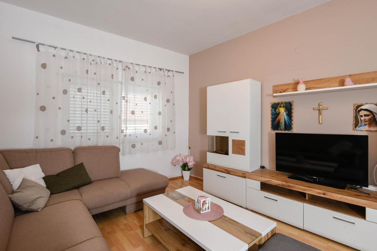 אורביץ Apartments Karla מראה חיצוני תמונה